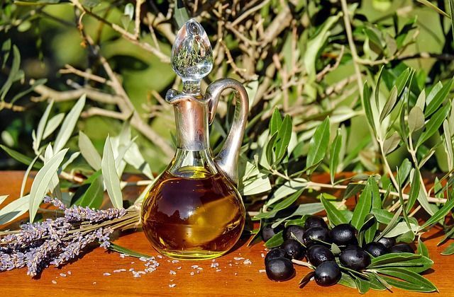 El aceite de oliva: clave en la dieta mediterránea